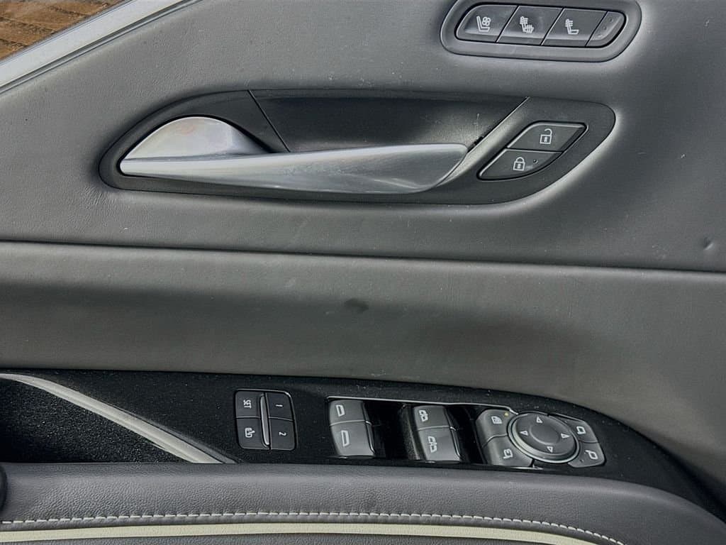 2023 CADILLAC Escalade - Image 24