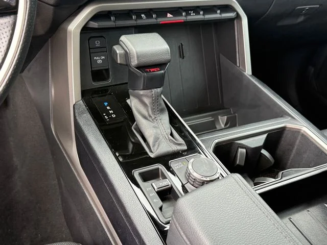 2023 Toyota Tundra - Image 20