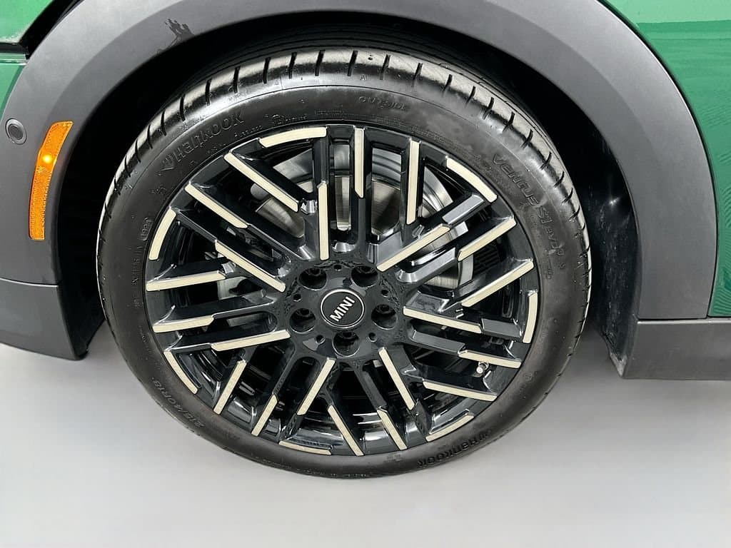 2025 MINI COOPER - Image 31