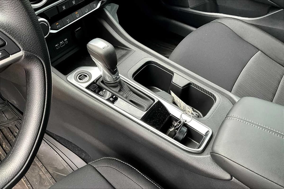 2025 Nissan Sentra - Image 11