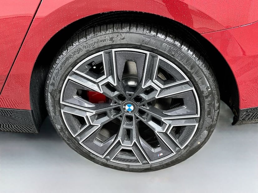 2026 BMW 5 Series - Image 23