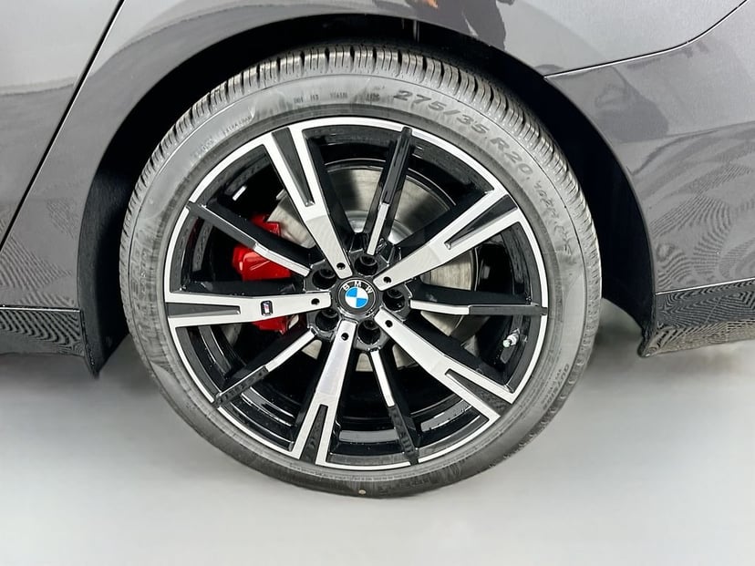 2026 BMW 5 Series - Image 23