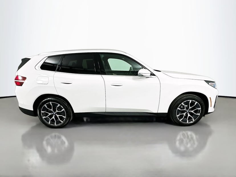 2026 BMW X3 - Image 4