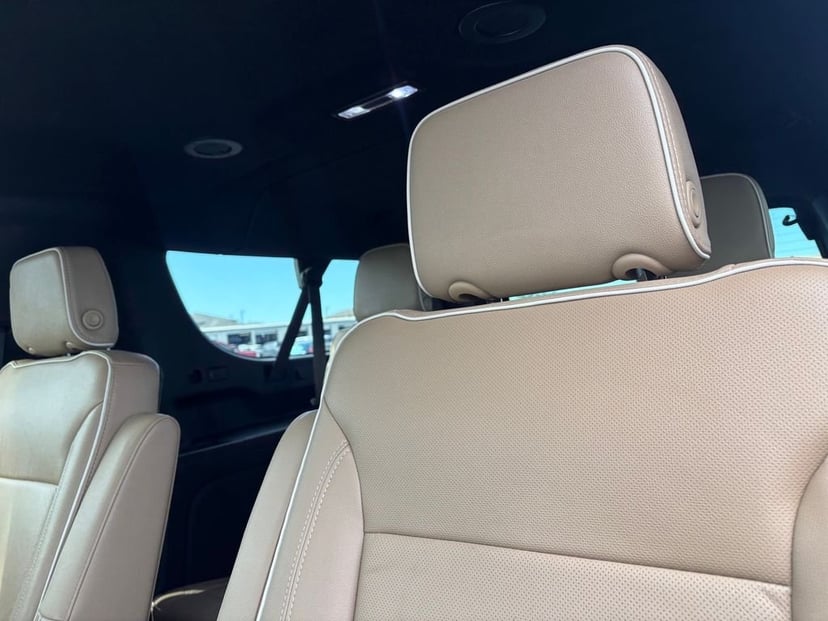 2023 Chevrolet Suburban - Image 25