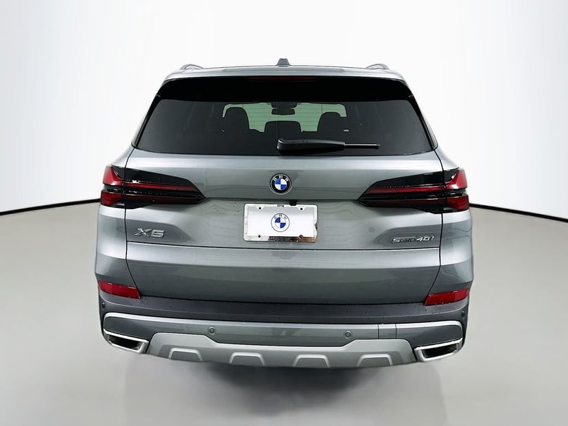 2026 BMW X5 - Image 6