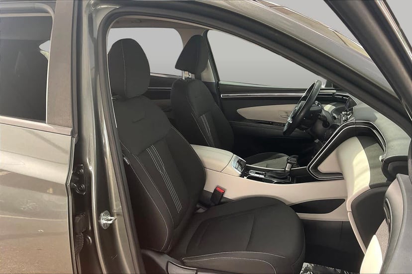 2022 Hyundai Tucson - Image 9