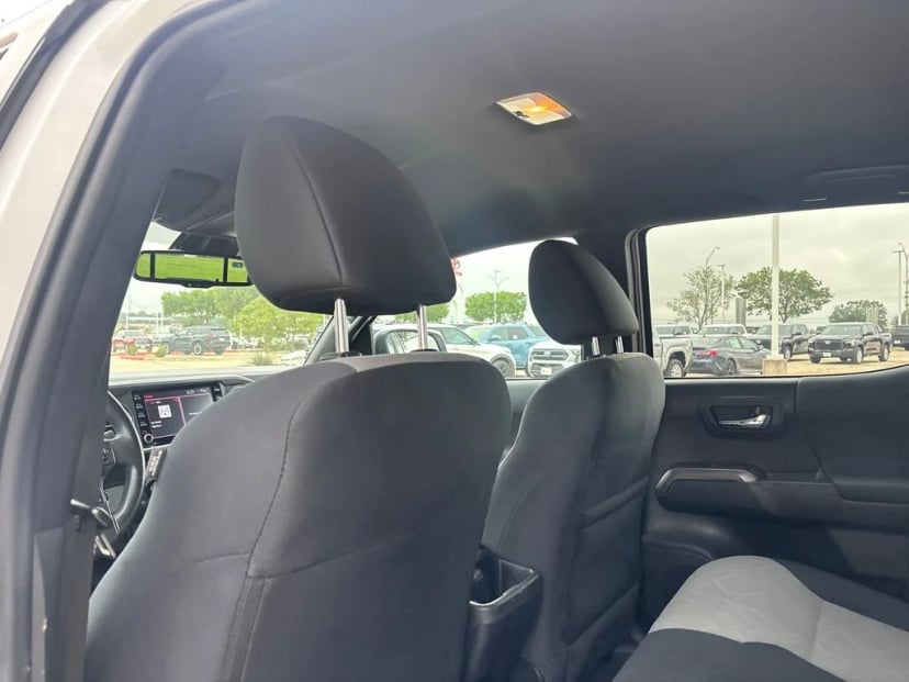 2022 Toyota Tacoma - Image 22