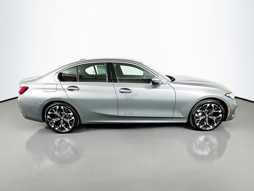 2026 BMW 3 Series - Image 4