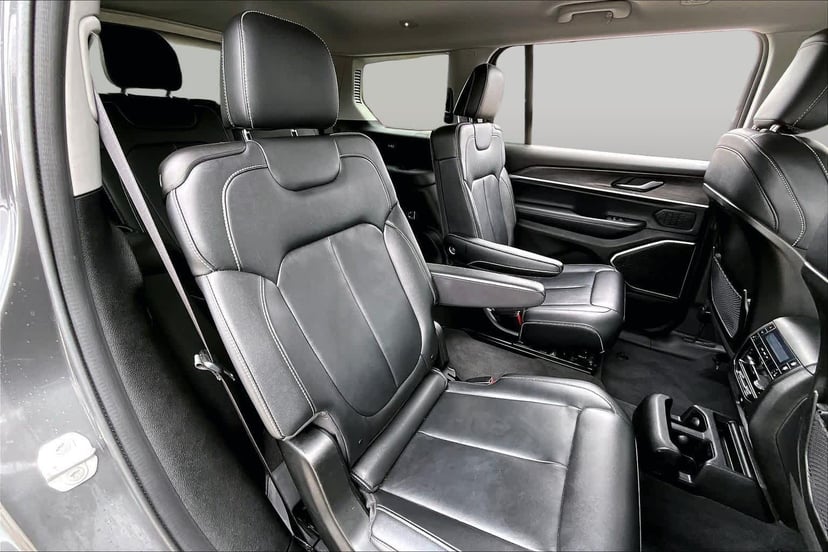 2022 Jeep Grand Cherokee L - Image 20