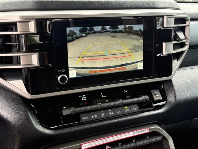 2025 Toyota Tundra - Image 20