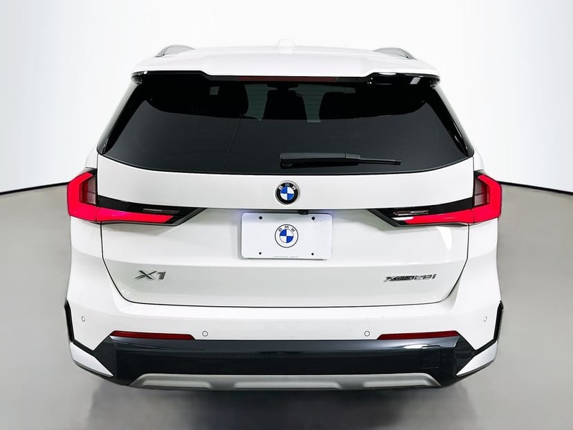 2023 BMW X1 - Image 6