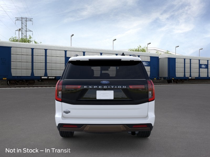 2026 Ford Expedition - Image 18
