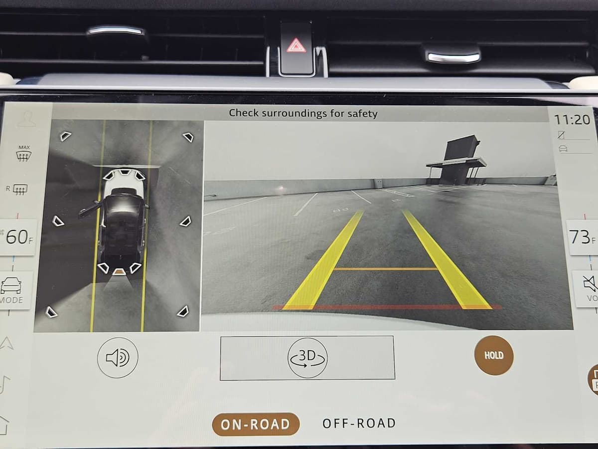 2025 Land Rover Discovery Sport - Image 16