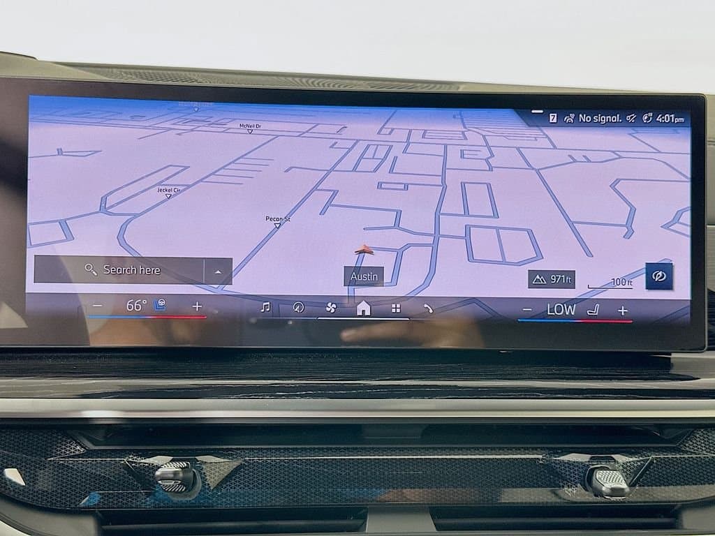 2026 BMW X6 - Image 12