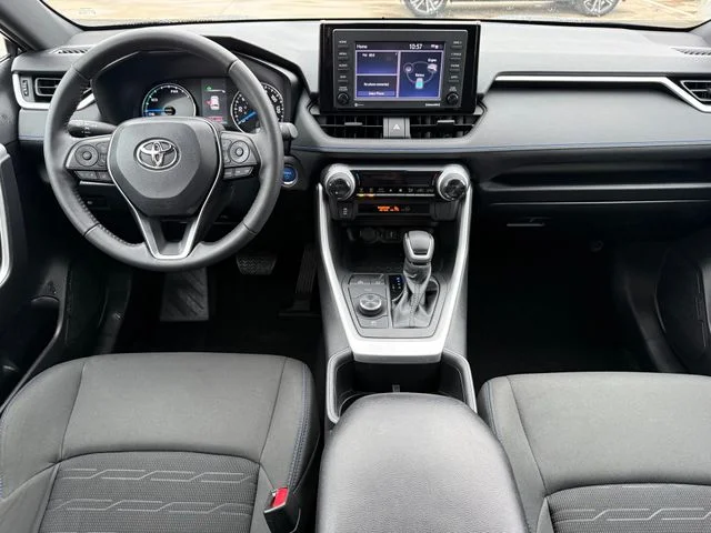 2022 Toyota RAV4 Hybrid - Image 24