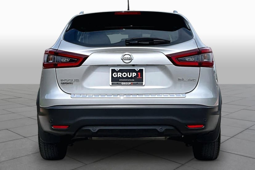 2022 Nissan Rogue Sport - Image 5