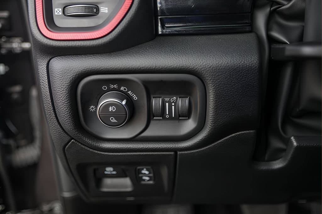 2026 Ram 1500 - Image 15