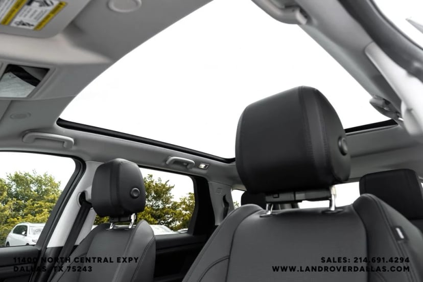 2025 Land Rover Discovery Sport - Image 11