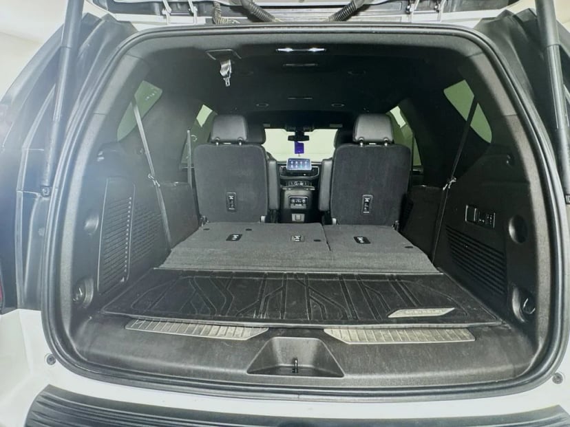 2021 Chevrolet Tahoe - Image 28