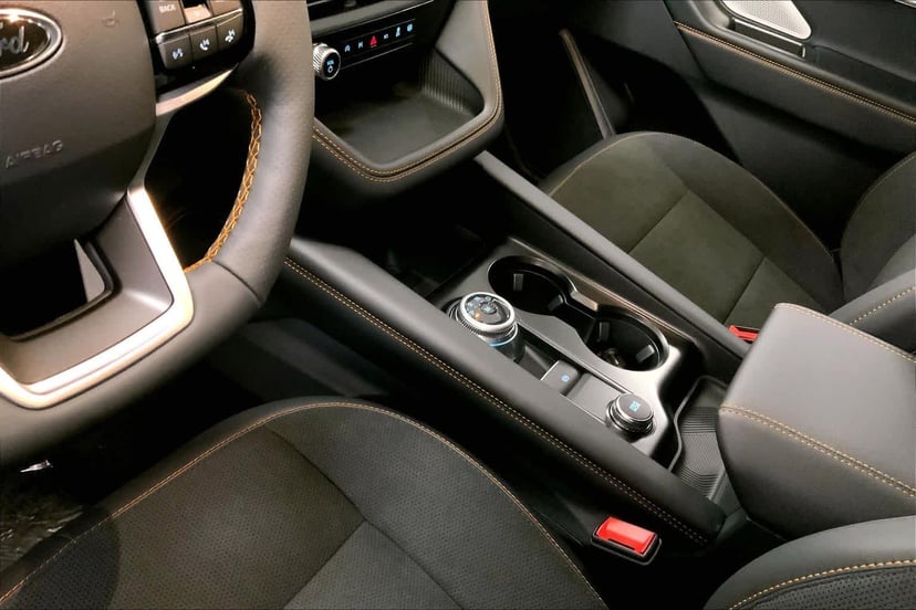 2026 Ford Explorer - Image 6
