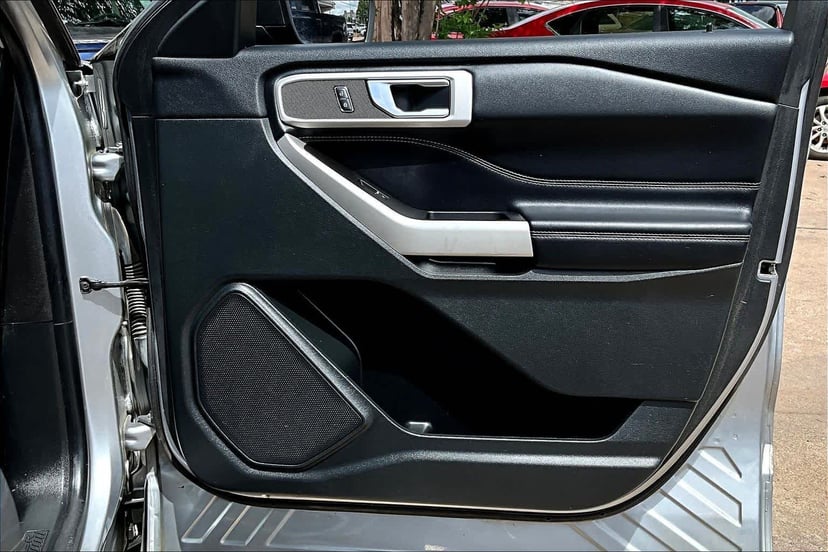 2022 Ford Explorer - Image 22