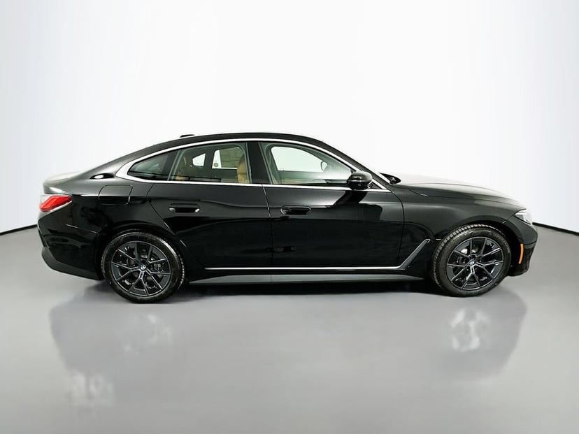 2026 BMW i4 - Image 4