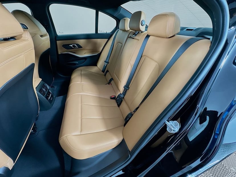 2026 BMW 3 Series - Image 17