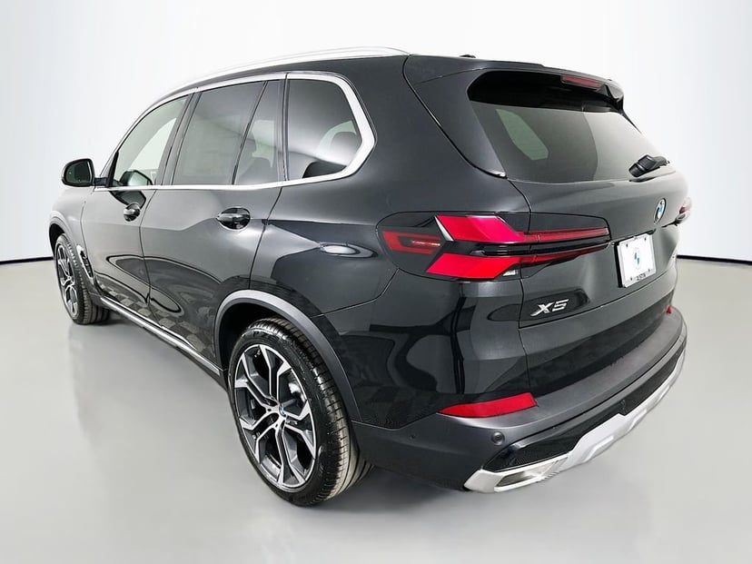 2026 BMW X5 - Image 7