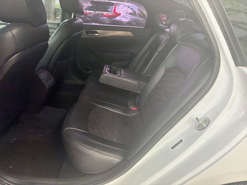 2018 Hyundai Sonata - Image 19
