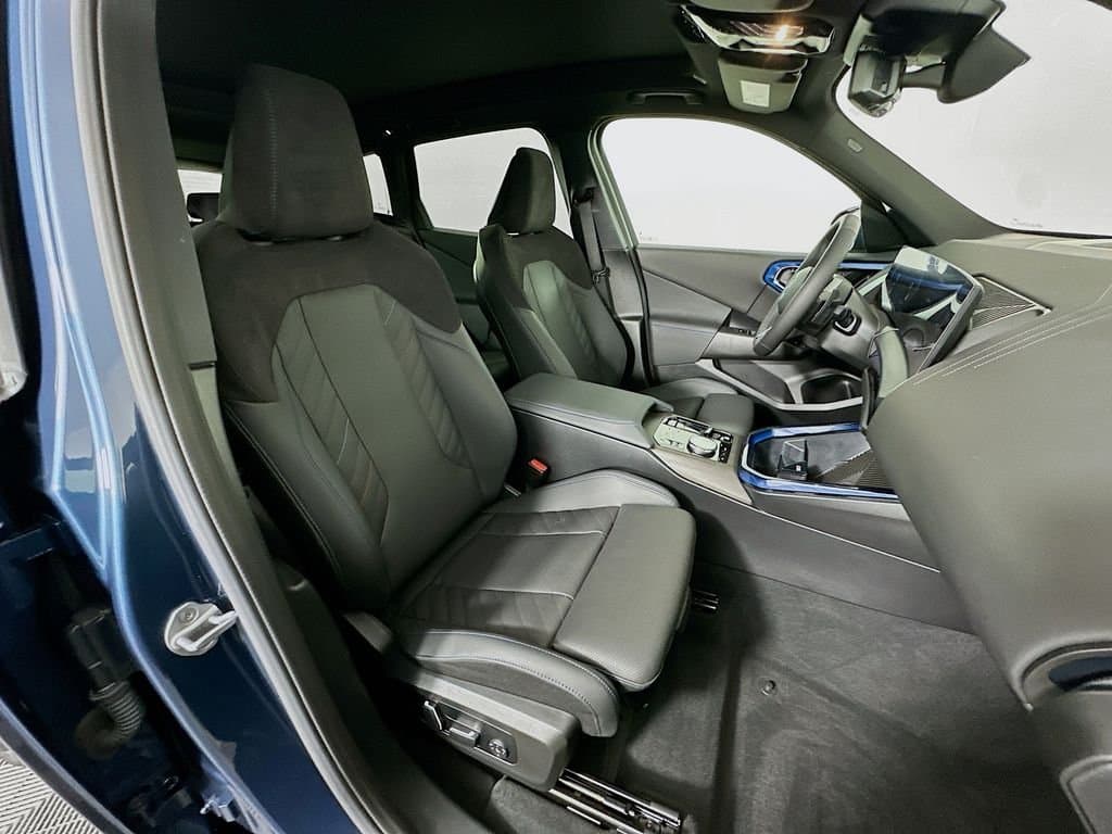 2025 BMW X3 - Image 27