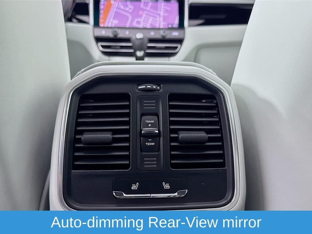 2024 PORSCHE Macan - Image 33