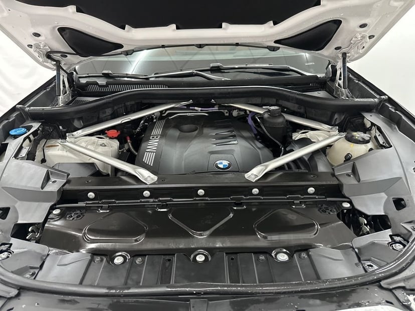 2024 BMW X5 - Image 28