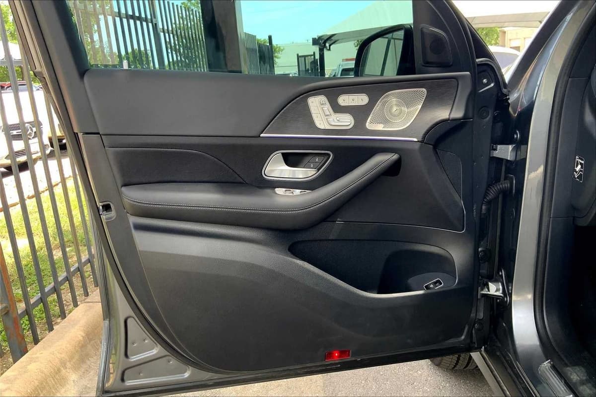 2025 Mercedes-Benz GLE 350 - Image 15