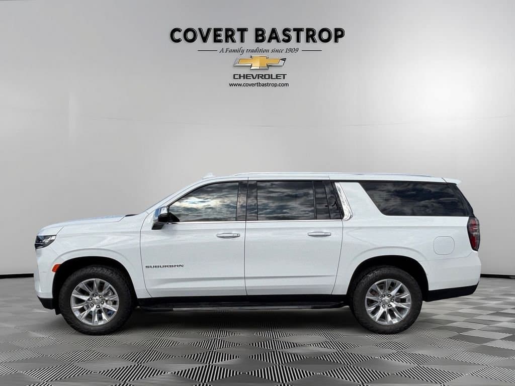 2023 Chevrolet Suburban - Image 4