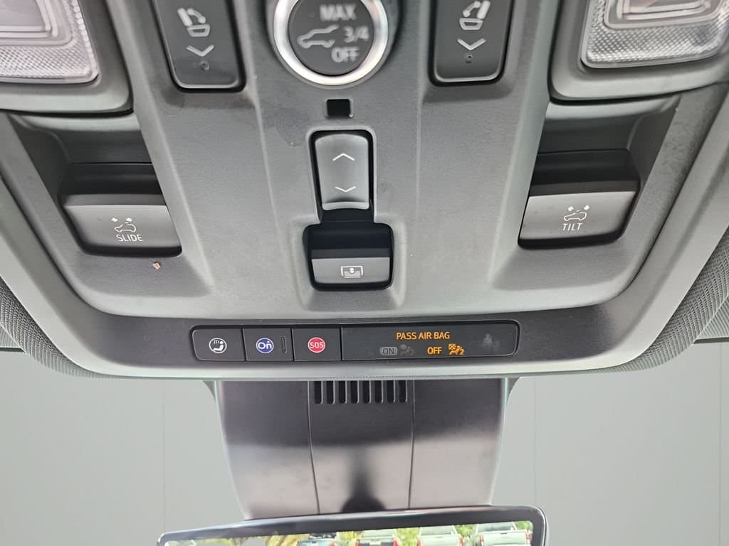 2023 Chevrolet Suburban - Image 42