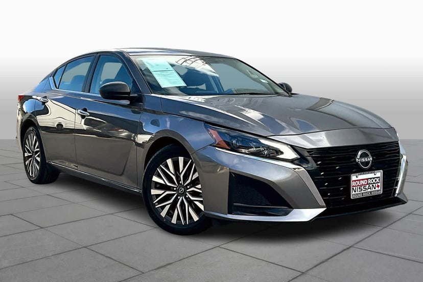 2024 Nissan Altima - Image 1