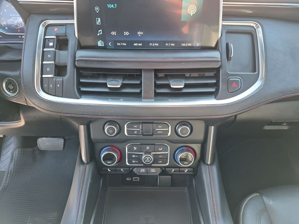 2022 Chevrolet Suburban - Image 39