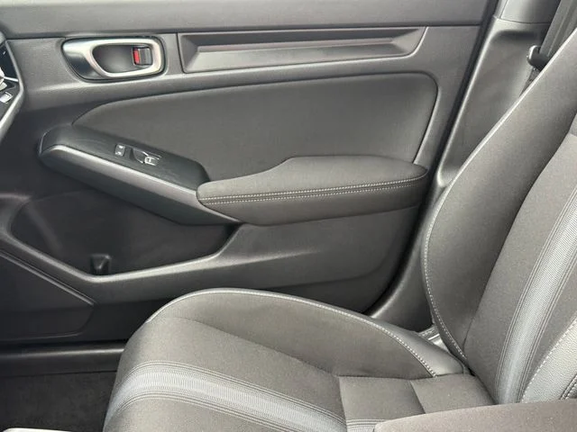 2025 Honda Civic - Image 14