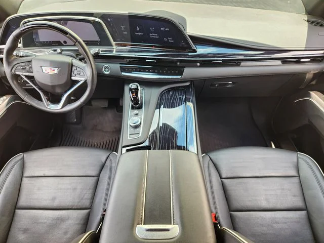 2021 Cadillac Escalade - Image 25
