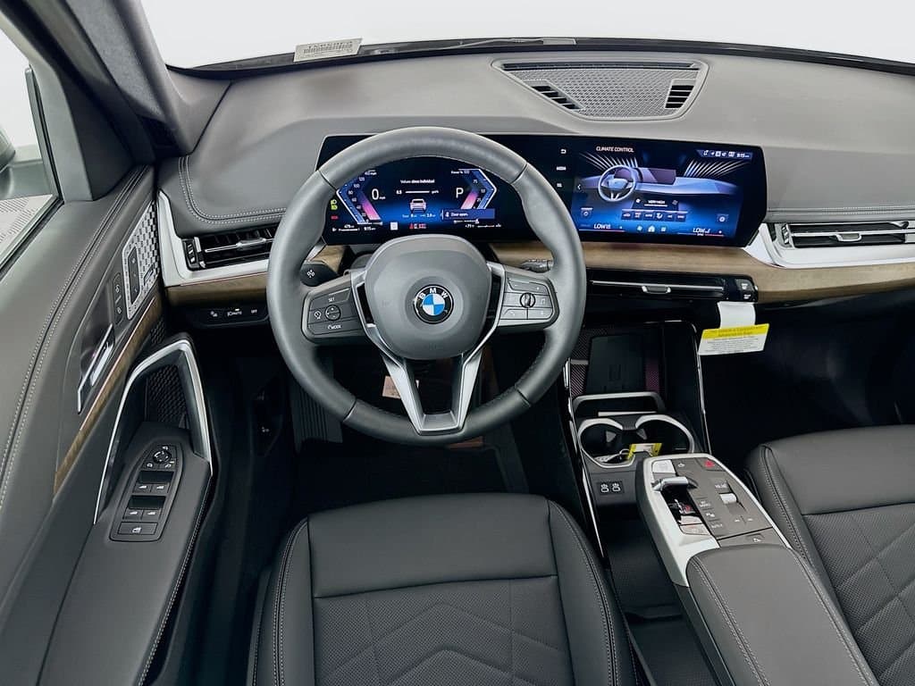 2025 BMW X1 - Image 19