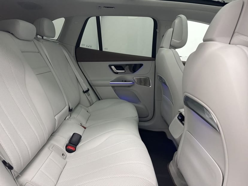 2026 Mercedes-Benz EQE - Image 28