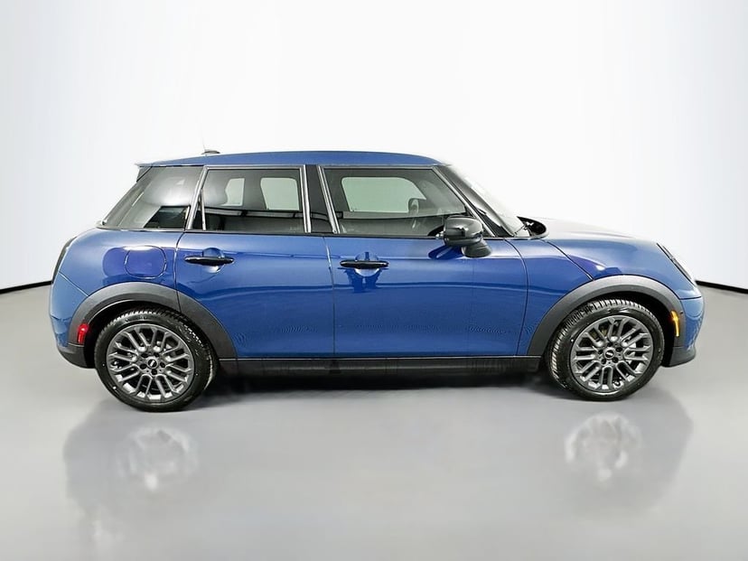 2026 MINI 4 Door - Image 3