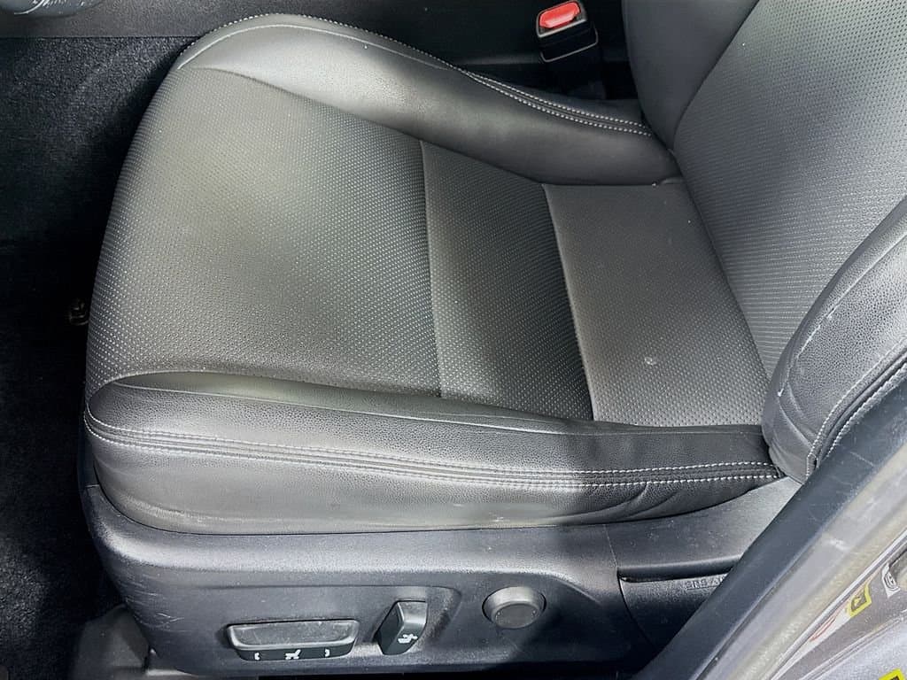 2014 LEXUS IS - Image 24