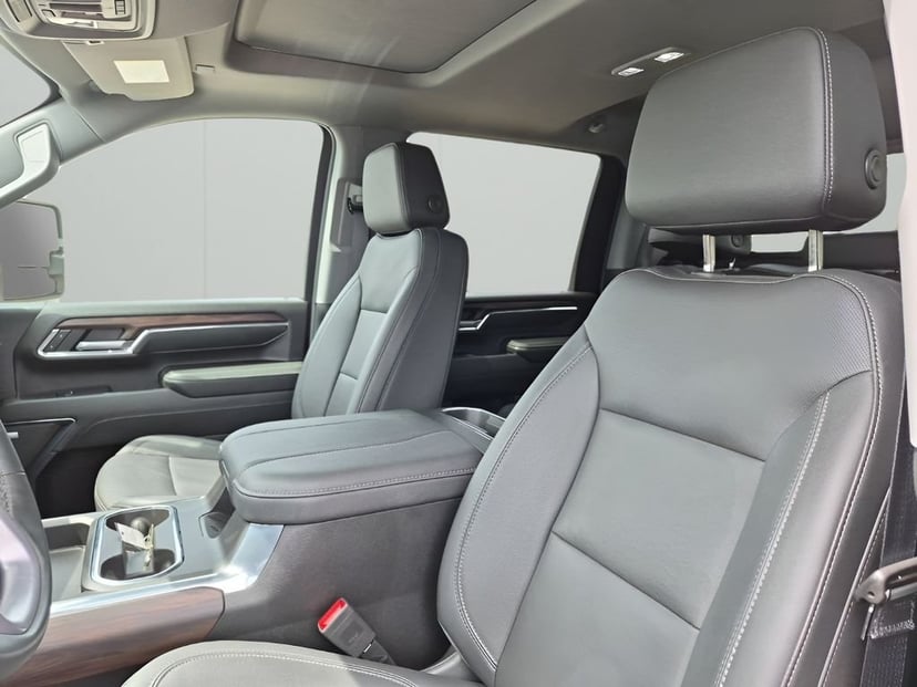 2024 GMC Sierra 2500HD - Image 31