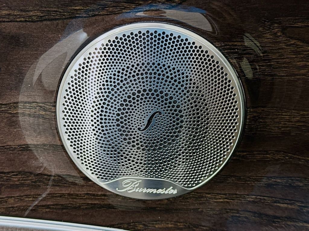 2021 Mercedes-Benz E-Class - Image 19