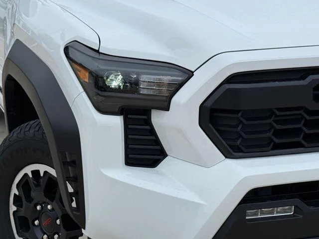 2025 Toyota Tacoma - Image 29