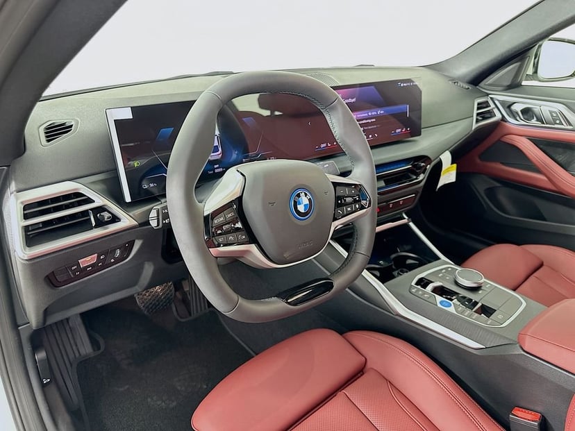 2026 BMW i4 - Image 9