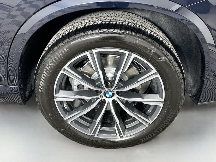 2026 BMW X5 - Image 23