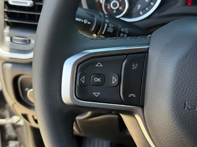 2025 Ram 1500 - Image 16