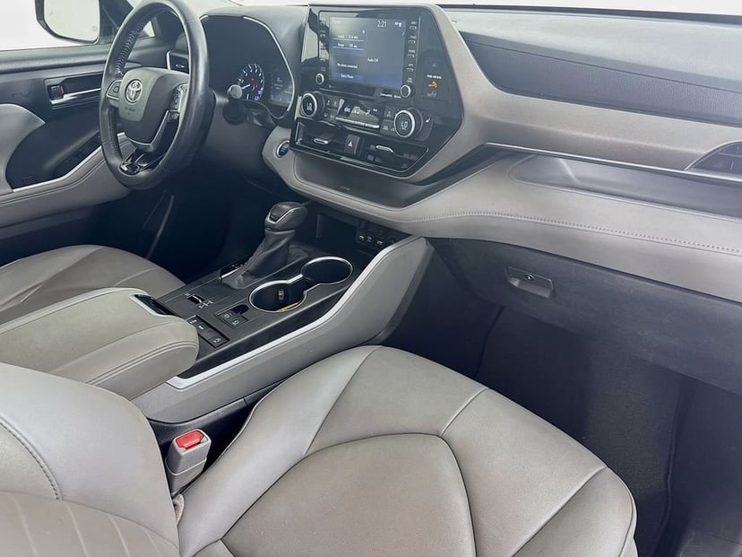 2020 Toyota Highlander - Image 37